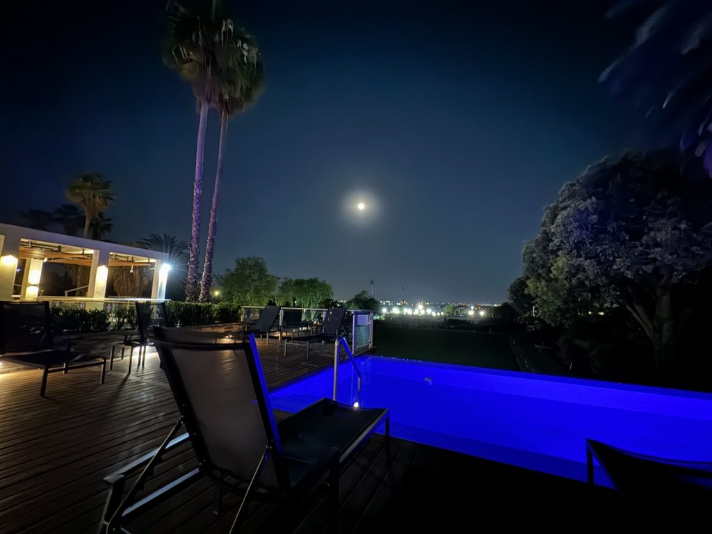 Full Moon at the Protea Wanderers @proteahotels #travel #proteahotels #wanderers #fullmoon