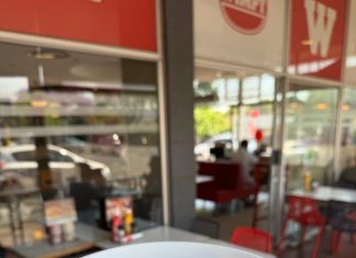 Checking out the New Menu items for Summer at Wimpy Greenside. Tried the Mince & Avo on Sourdough.
