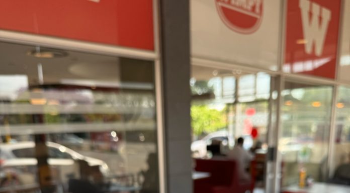 Checking out the New Menu items for Summer at Wimpy Greenside. Tried the Mince & Avo on Sourdough.
