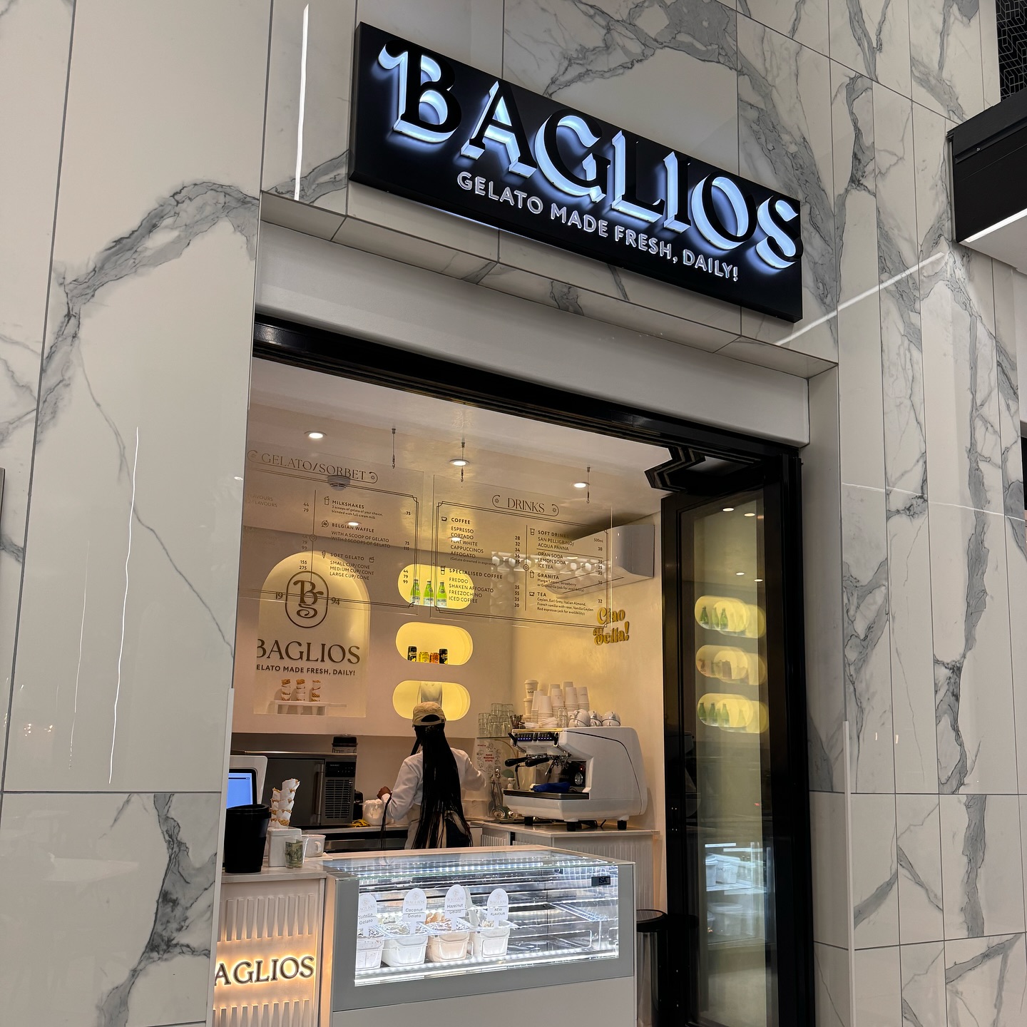 Checked out @bagliosgelato in @lxxsandhurst. Did a quick Tik Tok. They had Lotus Biscoff flavour. Ofcourse had to have it ️️