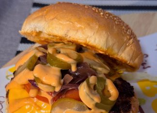 Was checking out @nom_nom_stop today. Great Review at a Home Industry in Robertsham and Delish Burger. Will have more on this Next week. Thanks Nom Noms ️#halaal