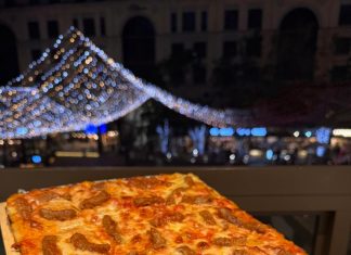 We checked out Nonnas Italian Kitchen in Nelson Mandela Square, Sandton City.