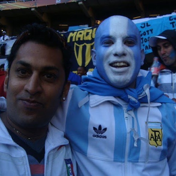 Day 7-Babo Babo Argentina. Day 7 saw an early morning trip to Soccer City stadium and Njoy the fun with the Argentinian and South Korean fans. Myself and Moe took an early morning Ria via. Enjoyed the game and then went to celebrate with the Argentinians again in the evening at Sandton Square. Oh and we did a ticket deal that paid for the Taxis from Pretoria in US Dollars. The team should thank Moe and myself from saving them from the train and cold (sarcasm)