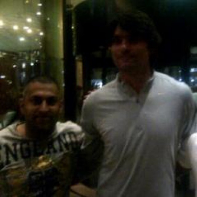 Swooshing it up with pakistan fast Bowler and giant Mamad Irfaan,  and im 1.8 m tall