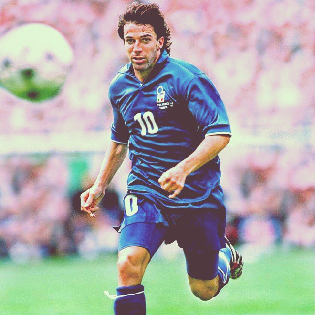 Throwback. #France 98 @alessandrodelpiero