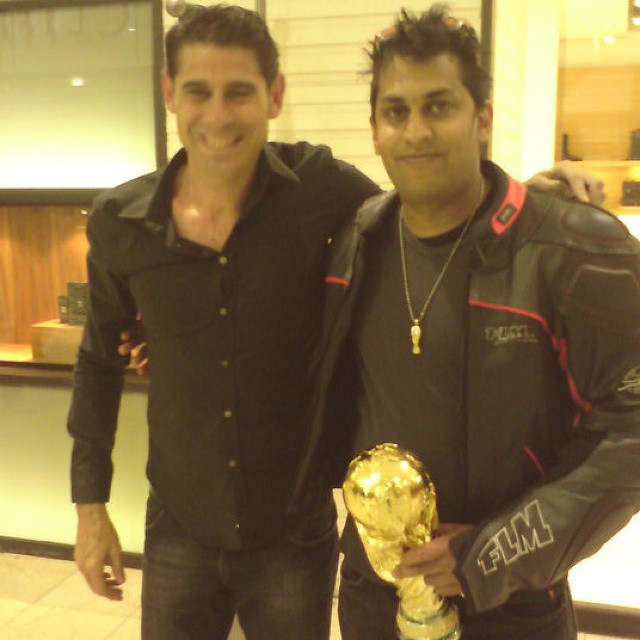 "THE CAM OF FAME"-Fernando Hierro. Flagged him Down. Asked him if he knows Louie and then said You know Fernando.That defensive display by you and Helguera against Juve in the Champions League Final was one of the Best Ive ever seen. You guys gave us no breathing space.And we Had a trio of Del Piero, Inzaghi and Zidane.What a player. Still looked in great nick