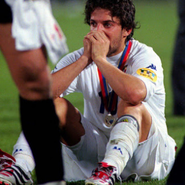 Throwback Euro 2000 Final. Gutted #bad memory @alessandrodelpiero. Great Italian Squad. One of low moments as an Azurri and Del Piero Fan