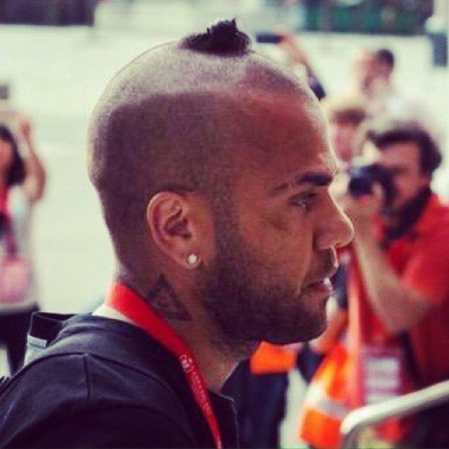 Eish Danny Alvez,  worst footie hair style Eva