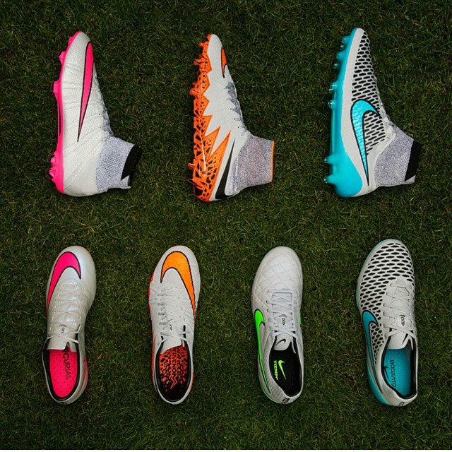 Nike Silver Storm pack. I heart the pink one ofcourse