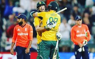 SA vs England, T20-Cape Town. Nailbiting as TOPLEY sells England. Your thoughts on the game? #t20 #imraantahir #topley #chrismorris #savsengland #proteas #proteafire #capetown #newlands