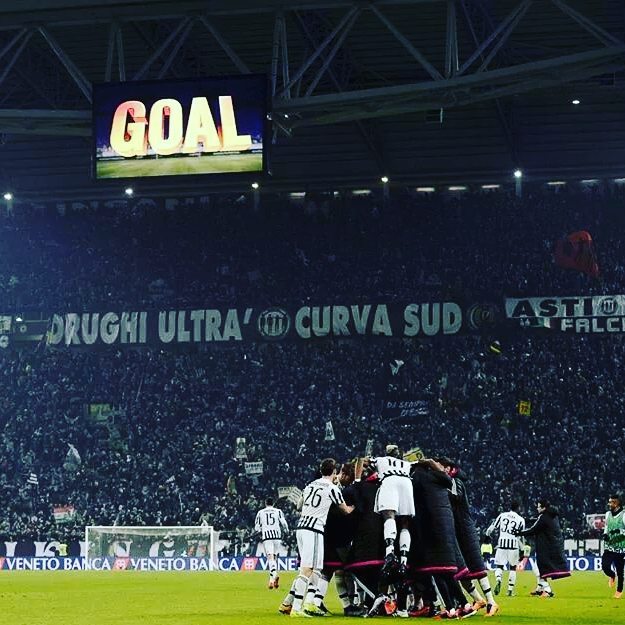 Juventus 1 Napoli 0. Mussseeeve Win. #JUVENTUS #NAPOLI #biancoenero #seriea #juve #forzajuve #forzajuventus #simonezaza