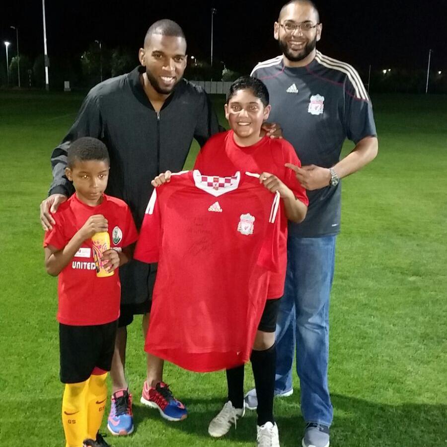 0018 CAM of FAME, Ryan Babel meets @yusufbhamjee and Uthman Bhamjee #metaceleb #0018vamoffame #ryanbabel #ryanbabel19 #kopend #liverpoolfc #uae *Met Anyone famous email pics and ur story to info@swoosh0018.com