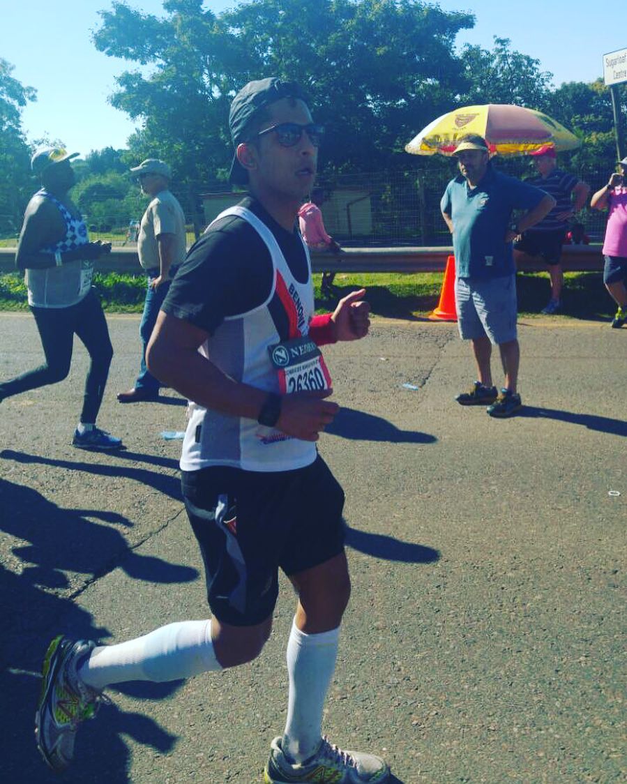 Our very own Rashad Loonat on the road #comrades2016 #comeradesmarathon #sarunning #running #marathon #marathonrunning #pietermaritzburg #durban #gutsandglory #runsa #nikerunning pic by his bro @faadilloonat