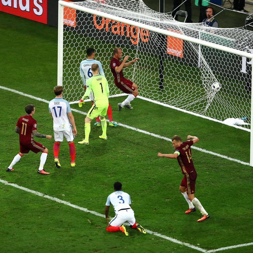England 1 Russia 1. They always do this to us @azee_pablo .Your thoughts