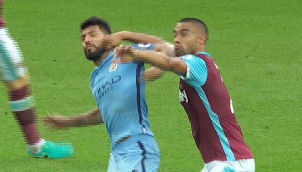 MUGG of the Week.Sergio Aguero for elbowing Reed and messing up the start of fantasy football #muggoftheweek #sergioaguero #mancity #agueroelbow #westham #westhamvsmancity