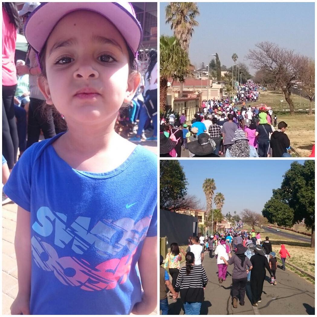 I had representation at the Park Primary School Fun Walk for Literacy. Was a great community event to be part of as I slowly start on my long road. Great to have walked it with Farid Salojee @yumna_s #lenz #parkprimary #funwalk #roadtofitness #teamswoish0018 #community #makingadifference