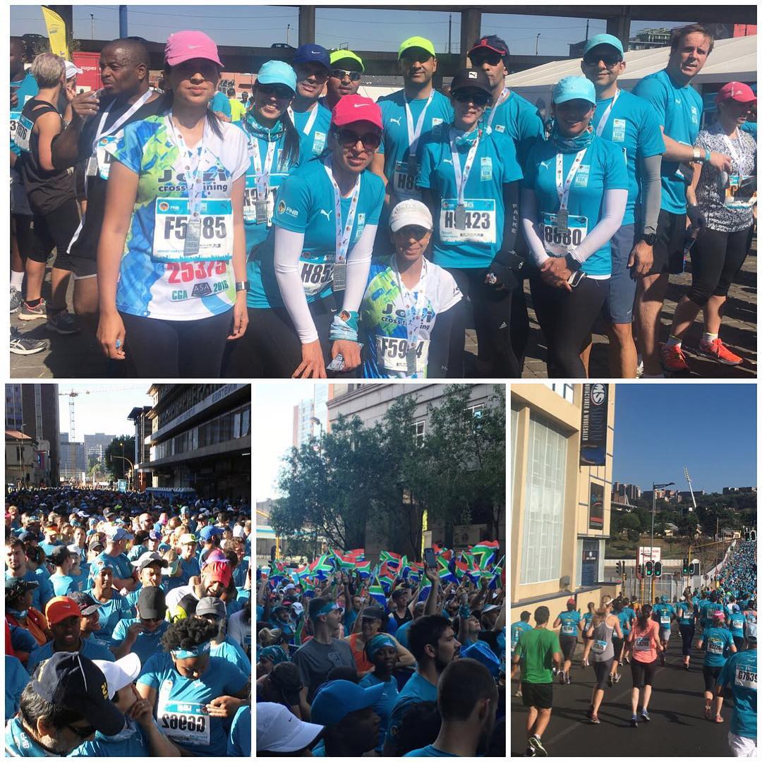 All the action from this mornings FNB run . Add your pics email info@swoosh0018.com or tag us on Insta #running #fnbrun #runjozie #jozi #jhb #fnb