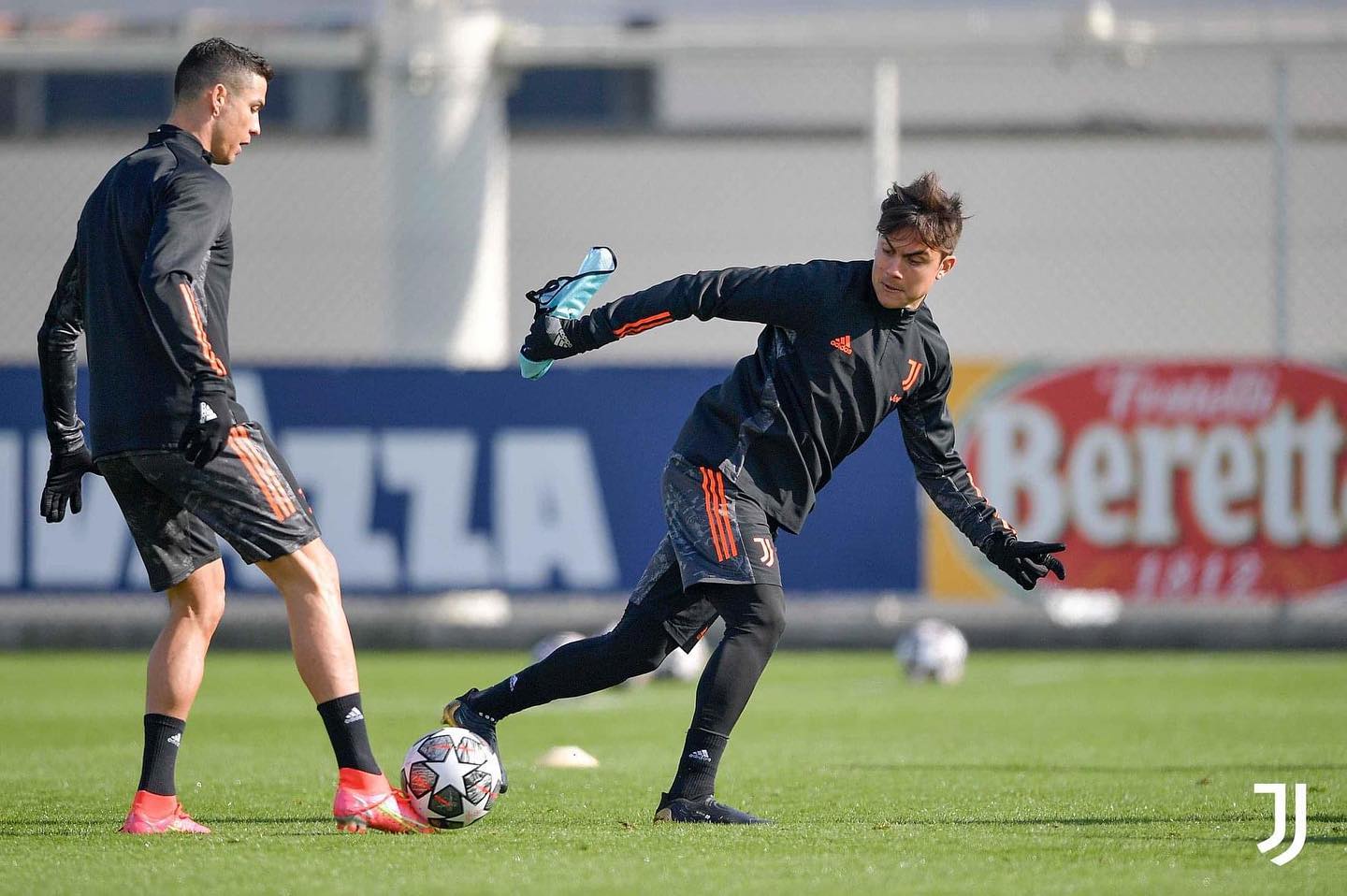 Calm before the Storm. Tonight we go to Porto, Estádio do Dragão. Forza Juve