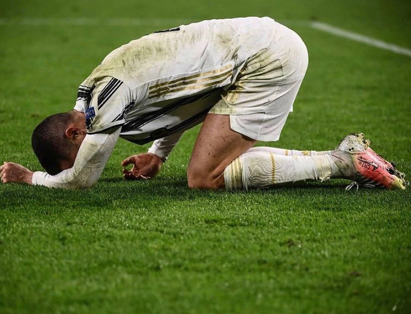 Nights like this are hard to take. They really hard to take as a Juve Man. I thought we will see it home against ten men. F@$k man