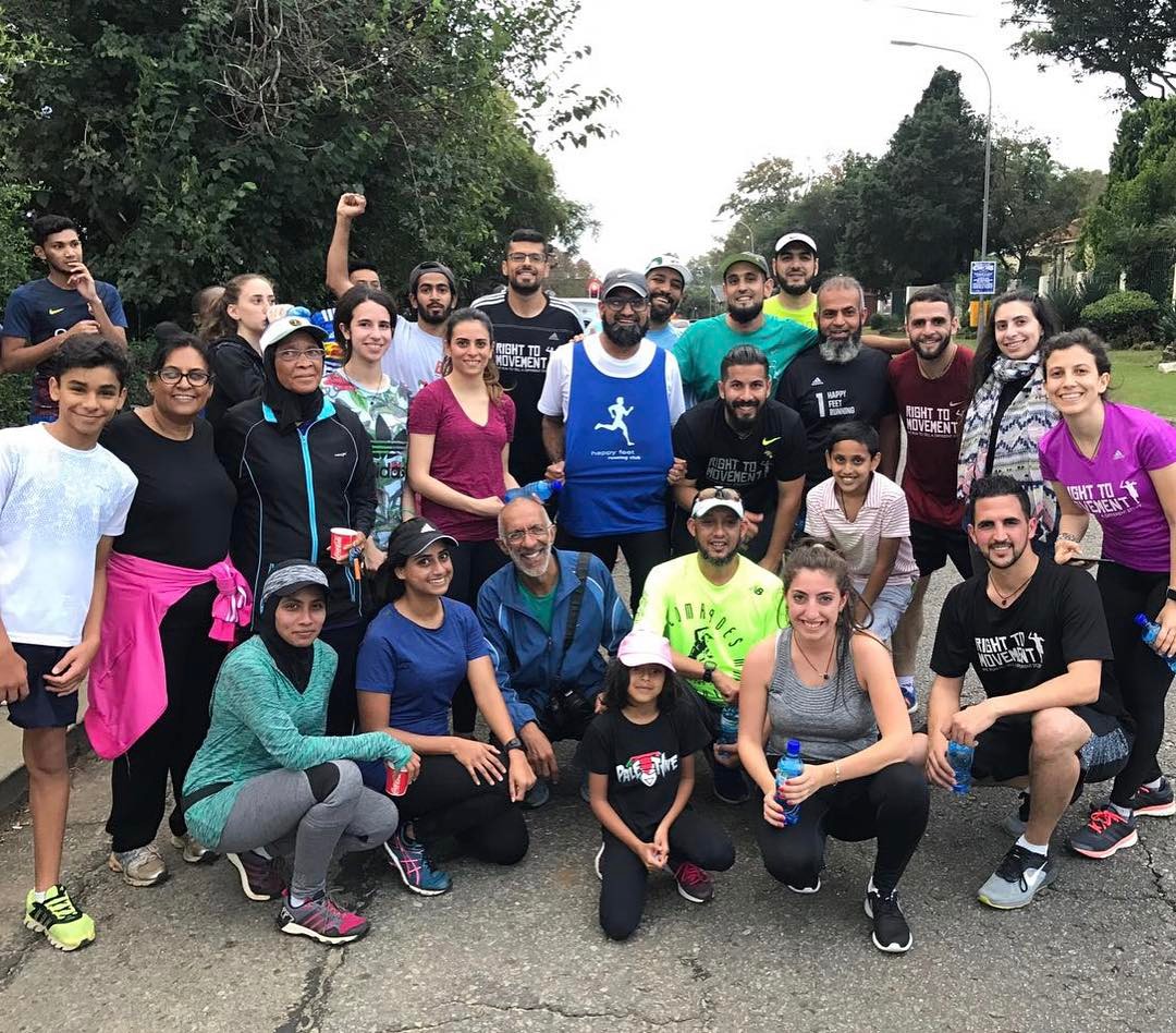 The group run with Palestinians at Emmarentia Dam to warm up for two oceans and show solidarity with the Palestinian Runners welcoming them to South Africa #2oceanswarmup #palestine #run #runsa #running 0018 Man on the scene @eyahmed