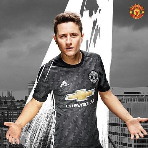 The MANC Away kit 2017/18. Your thoughts 💭 #manutd #manchesterunited #adidas #manutdawayjersey #chevrolet #kits #reddevils