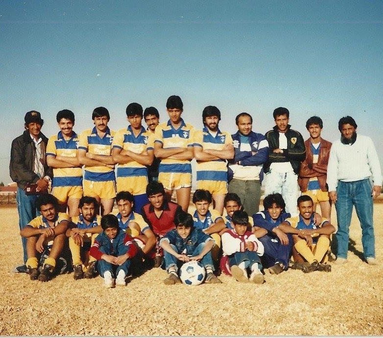 Lesco Utd in the Past. Recognize anybody. Share a memory for the UBG 0018 Legends Project. All the old sporting photos on www.swoosh0018.com. Do u have any Legendary pics. Email info@swoosh0018.com. Let's see if my memory good enough. (Standing Left to Right) Papis,Mohamed Zaid Loonat(Soppies),?,Imo Bassa, ?,Freddy Hassen,Ebrahim Khalil Mayet, Yunus Bulbullia(BB Sports),?,?, Doolitjie Bhamjee.(Sitting Left to Right) ?, Laddies,Haroon Kola(PAR),?,?, Aziz Dindar (Jijow),Shiraz Kola(Chillis),?. Great times #memoirs_of_a_bootboy #lesco #lfa #lenasia #lenasiasoccer #legends #techgrounds #bbsports . Look forward to lots more pics on the 0018 Legends Project. #aslnoowakath #ubg #unclebhaigora #oohaahbhaigora *thanks @imtiaz_bhamjee for the pic