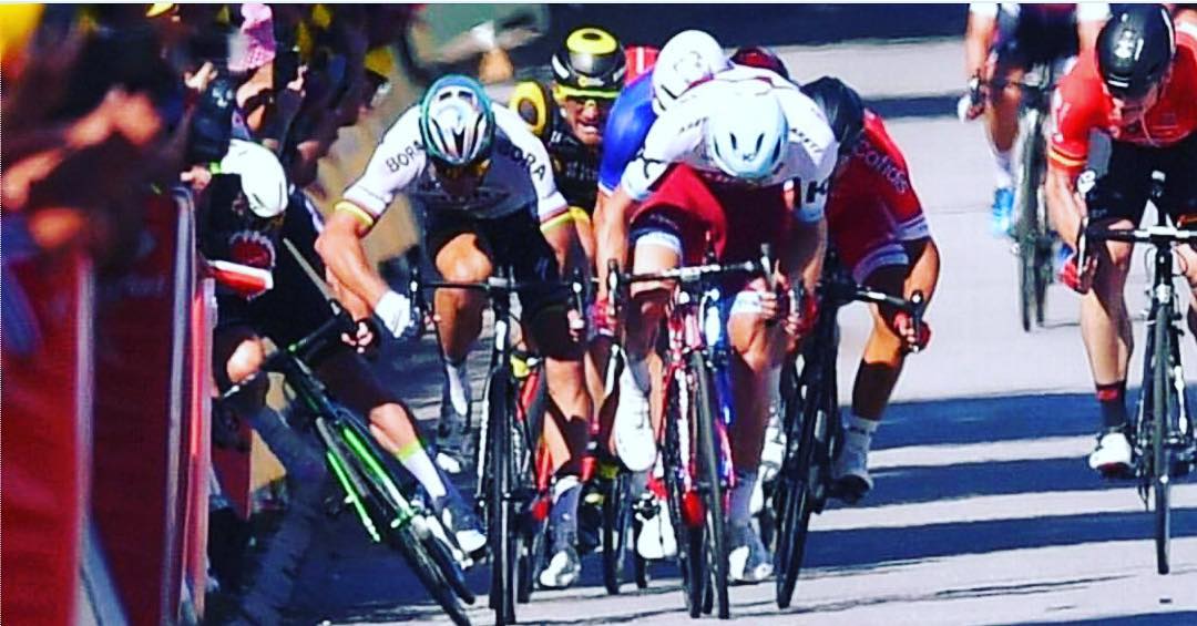 Did Peter Sagan deserve to get kicked out of the Tour De  France. Who are the MUGGS, the Tour directors or Sagan #cycling #tourdefrance #cavendish #sagan #saganelbow #safanelbowscavendish #cyclinglife #cyclingpics #cyclingphotos #cycle