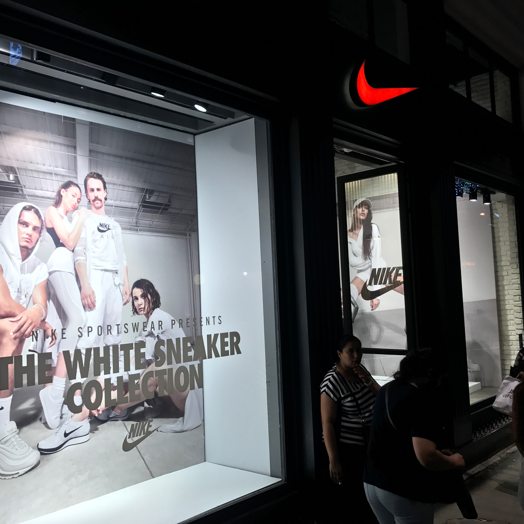 🇹🇷Nike Store,Istiklal Street,Taksim.Home ️😀.Scroll Right #taksim #istiklalstreet #istanbul #turkey #nike #nikestore #nike️ #niketalk #nikeair