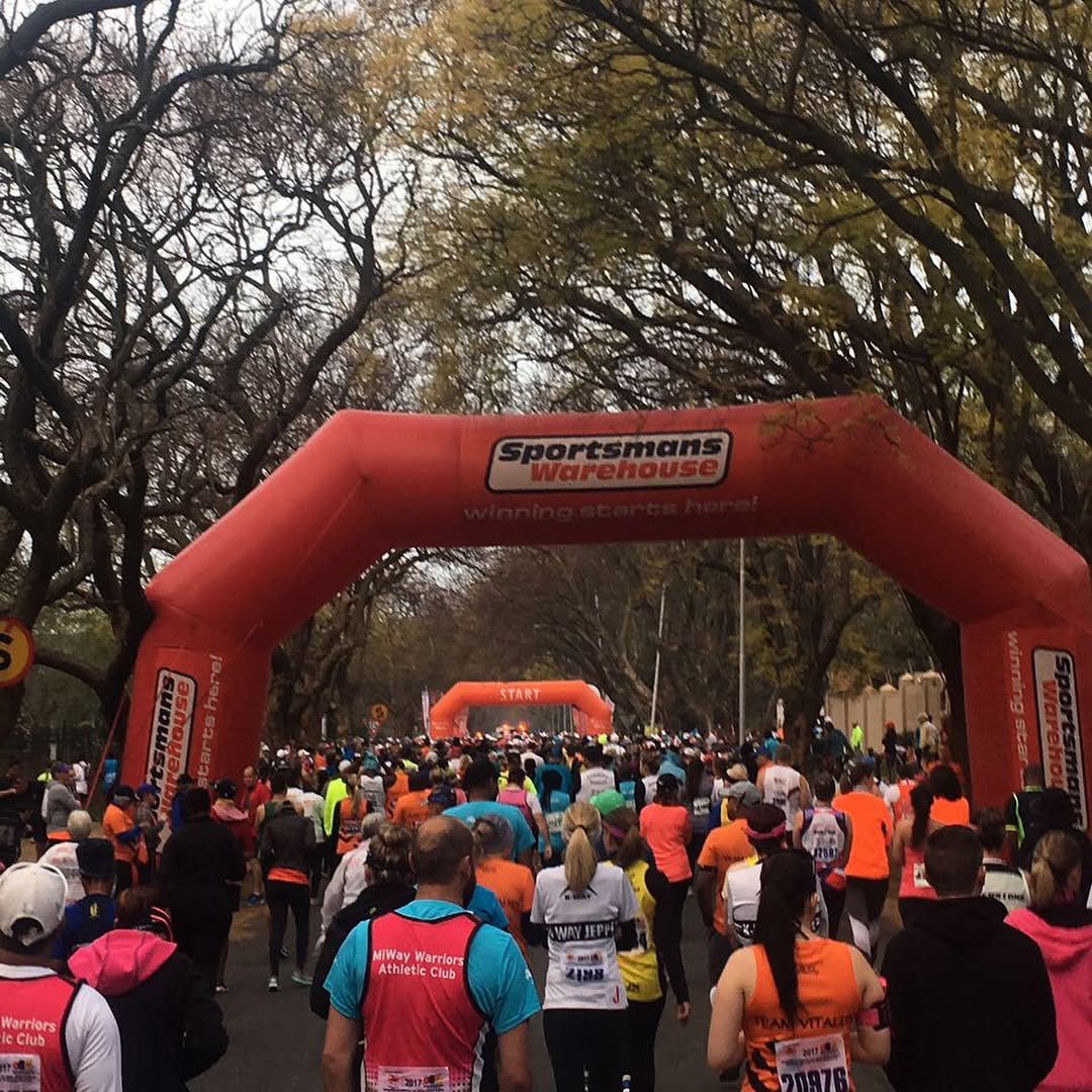 At the start of the Wanderers Aucor Road 10km road race by @eyahmed. If you would like to contribute pics to our web gallery tag,inbox or email info@swoosh0018.comScroll for more pics. How was the Run. Leave a comment #run #wanderers #running #runner #sarunning #wanderersroadrace #aucor #fit #fitlife #fitness