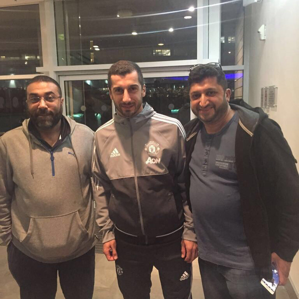 The MANC and Spurs players meet our Spurs Man @aslamo75 on eve of Man Utd vs Spurs at Old Trafford