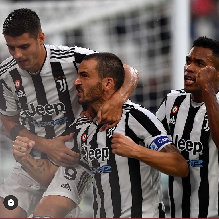Mussseeeeeve 3 points in Turin. Made heavy weather and suffered in the end. 2 up then conceded,3-1 up then conceded and saw it out on the end. We just need that momentum and luck. Dybala cried as he left the pitch with a muscular injury. He will be missed. Locatelli is class and what we needed in centre of the park. 3 points is 3 points. Chelsea are next in the Champions League. Forza Juve“Just what we Needed”#juventus #juve #forzajuve #juventusvssampdoria #alianzstadium #juvefans #juventusfans