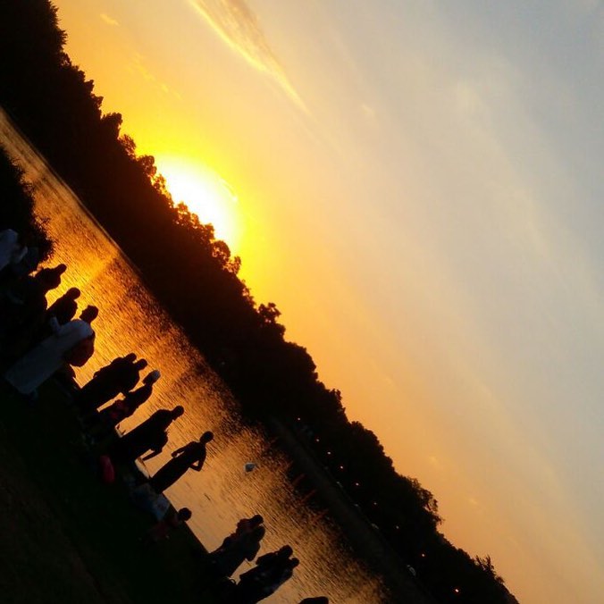 Sunset over Emmarentia dam after an evening swim by @autostylecoza @dees.1#triathlon #triathlete #triathlontraining #triathlons #swim #damswim #openwaterswimming #emmarentiadam #sunset #sunsets #swimmers #jhb #jozie #beauty #love