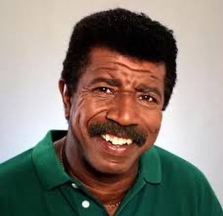 Lester from the sitcom 227. MANCS making lots of Masgheri bout Salah and Xmas. Mane missed sitters. Leicester punished us. Citeh are going to be hard to catch. In other results Spurs drew and West Ham were rampant. #epl #liverpoolvsleicester #227