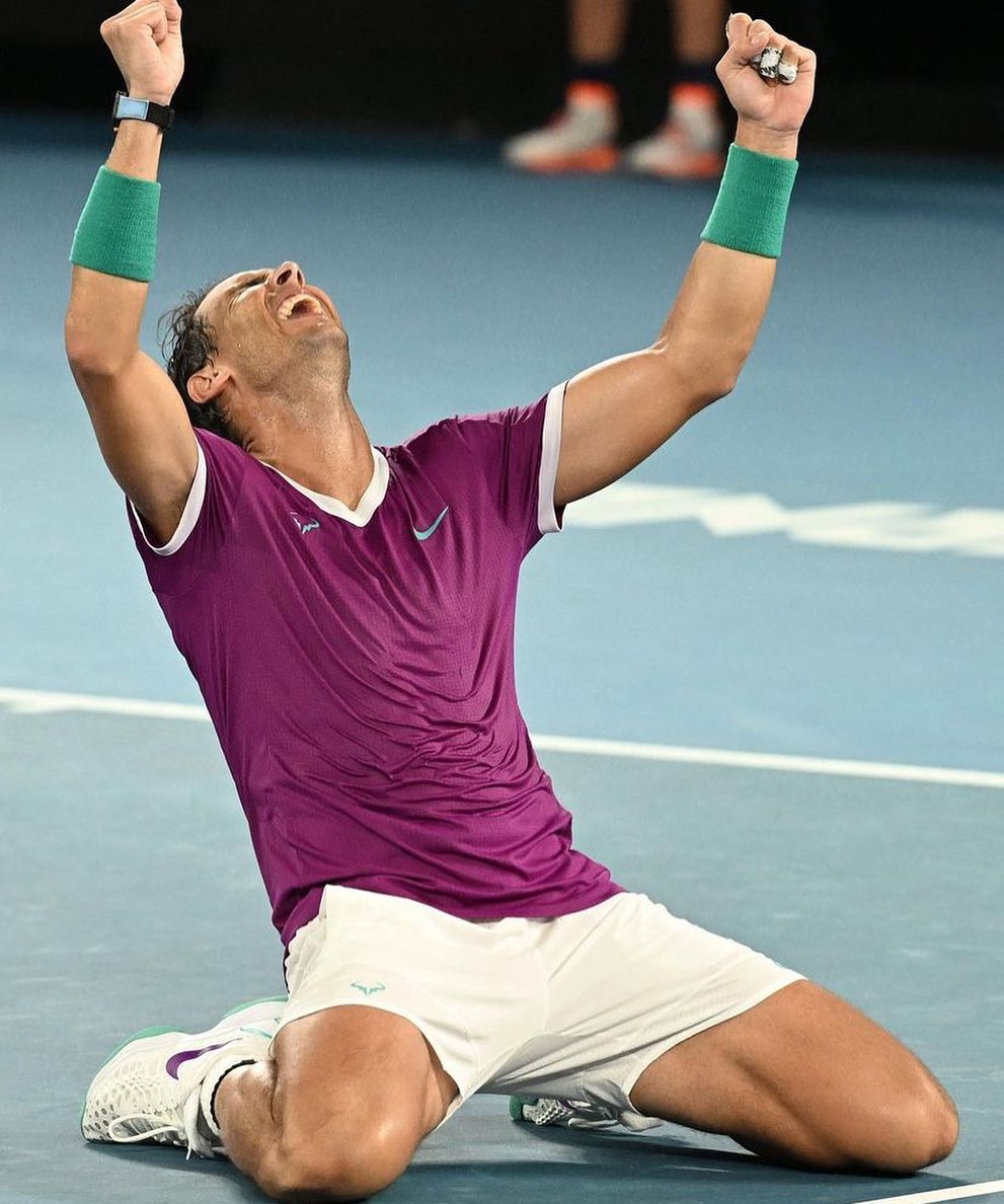 Epic Sunday afternoon watching Nadal vs Medvedev. 5 Setter,5.5 hours. Nadal two sets down clawed back into a piece of history. Great to see the fans and the atmosphere. Vamos Rafa. Top Game #nadal #rafaelnadal #osopen #tennis #austrailianopen #grandslam #ausopen #ausopendinal #melbourne