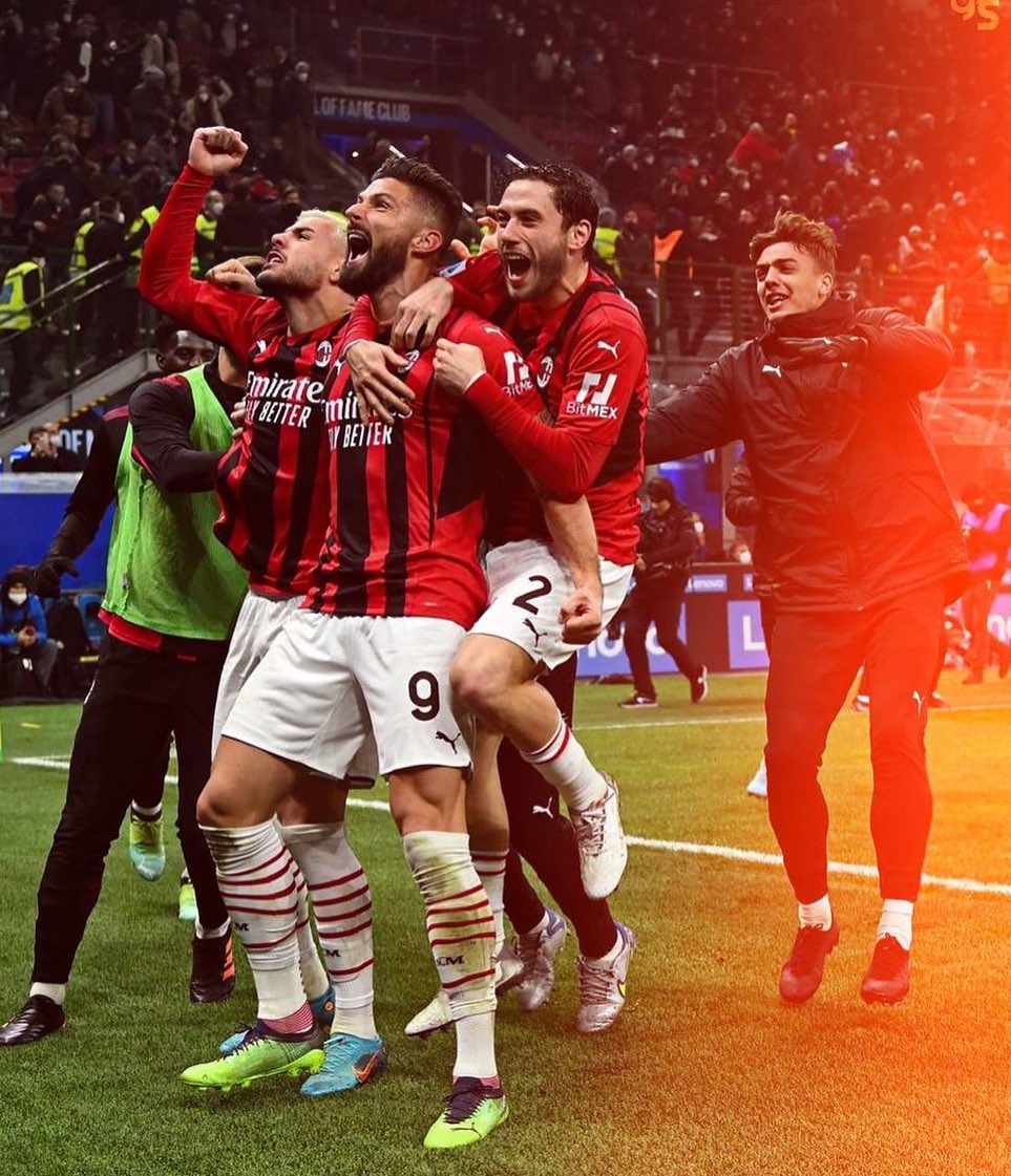 The San Siro Derby finished 2-1 to AC Milan. Olivier Giroud sensationally scoring twice. The second was a classy turn and finish. Good result for Juves pursuit also. Happy for AC Milan. The San Siro Derby is always epic