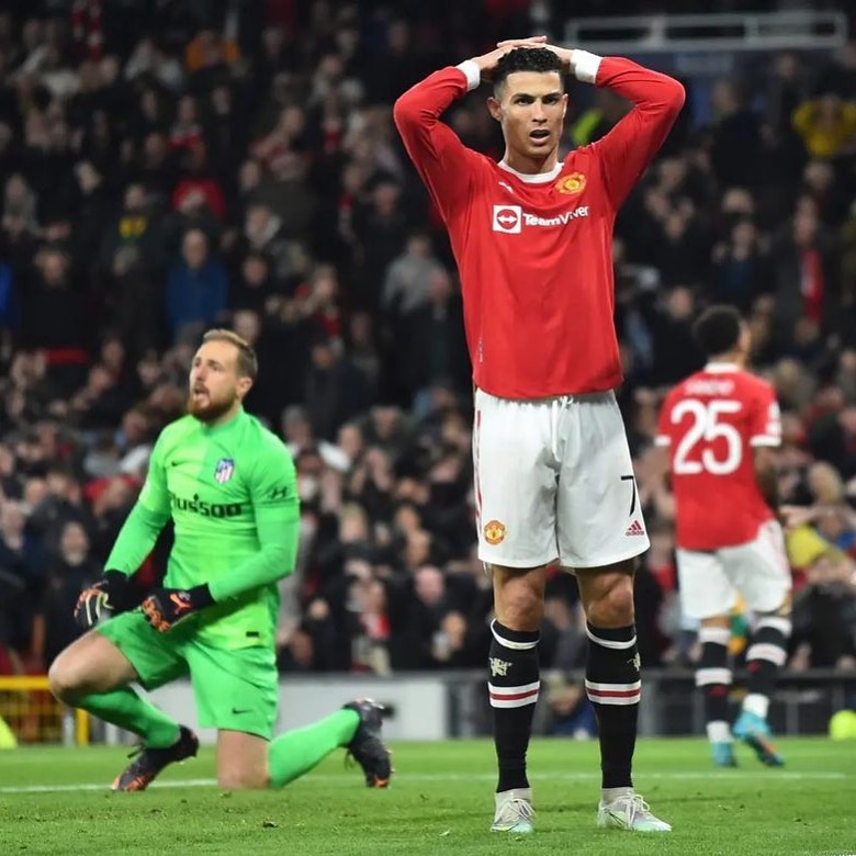 Atletico 1 Man Utd 0. This wasn’t the best of Atletico teams I say. UTD went a goal down and couldn’t come back and they dumped out of Europe. They should be disappointed but credit to Atletico. Pogba looked like a a metro cop guiding traffic. Ronadlo must be devastated. Bruno Fernandez just squeals and squeals. No plan no Strategy.The MANCS are out. What’s your views on the game. The other shock result was Benefica beating Ajax#manutdvsatletico #uefachampionsleague #mancs #manutd #atleticomadrid #manutdfans #lodi #ajax #benfica