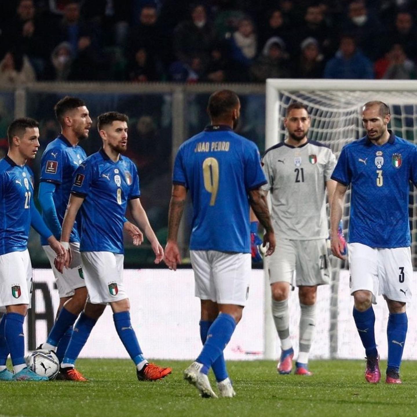 Sad day for Football. In the voice of John Helm, “And to all the people in Bitola and Skopje, Prilep and Tetovo, your team have knocked out the European champions”. Italy lose 1-0 to North Macedonia. It’s their own doing actually. From Qualifying. They got themselves to blame. F@£k it. In other results Portugal beat Turkey 3-1. Sweden beat Czech Republic and Bale free kick saw off Austria. But again for Italy out of the World Cup for the second time in the Playoffs