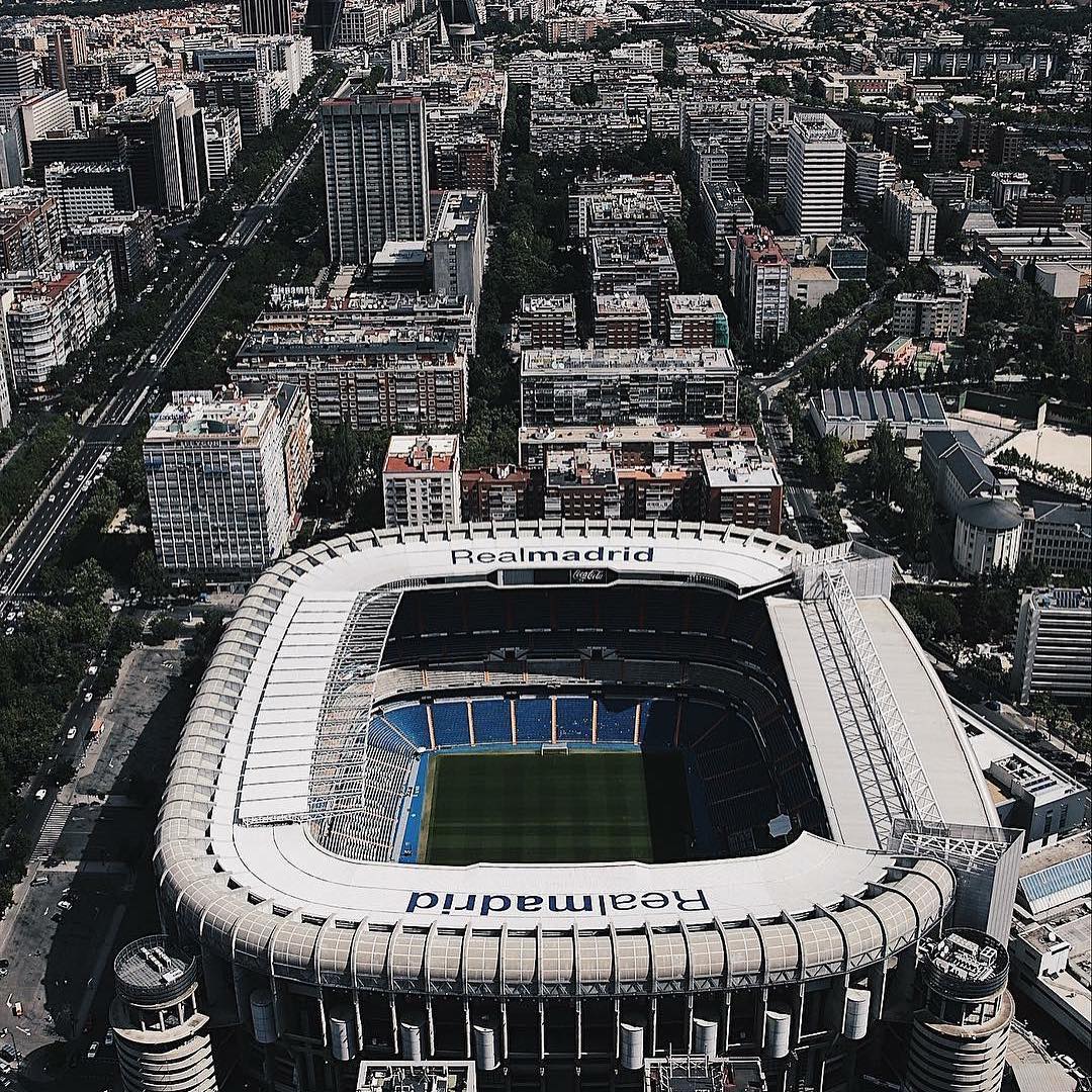 Santiago Bernabeau will host Real Madrid vs PSG tonight. Makes our insta pic of the Day#realmadridvspsg #realmadrid #psg #parissaintgermain #neymar #ronaldo #cr7 #naeema #santiagobernabeu #uefachampionsleague