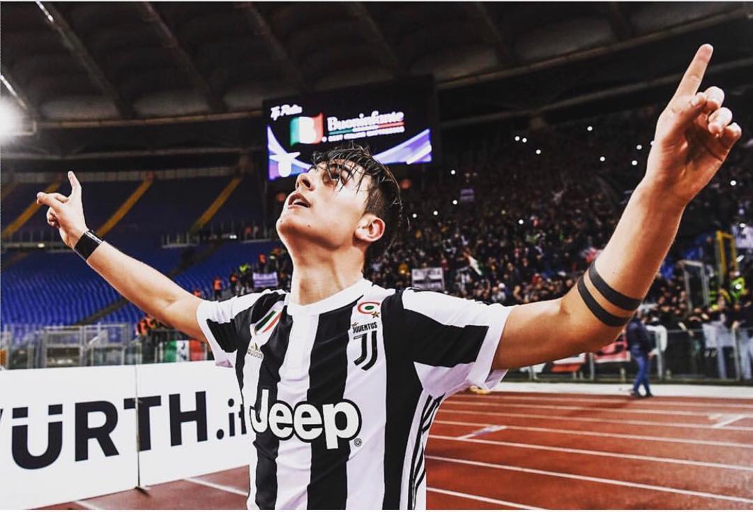 Musseeeeve Dybala goal in the 90th minute against Lazio. Big 3 points. Even better Roma thumped Napoli 4-1. We a point behind with a game in hand. Forza Juve
