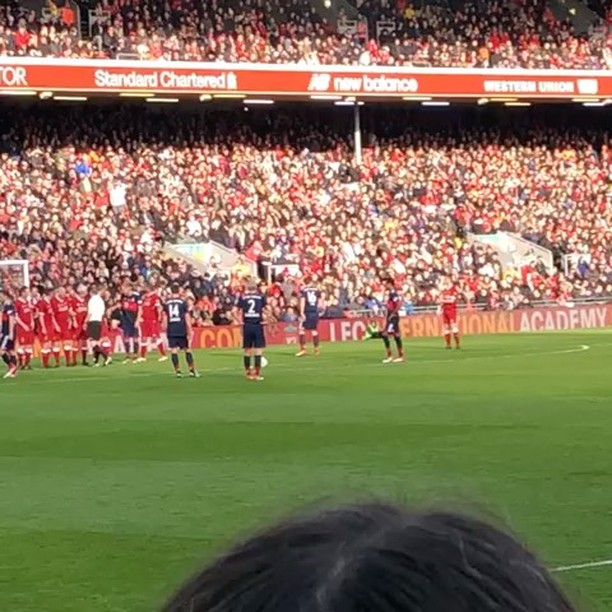 Last Nights Liverpool Legends vs Bayern Munich Legends at Anfield from the  UK Liverpool Lads. Match Ended 5-5Some Legends on Show. Liverpool squad was **LFC** GK Dudek/JamesDEF Riise/Agger/Carragher/McAteer/Henchoz/Kvarme/BabbMFD McManaman/Alonso/Gerrard/McAllister/Berger/Garcia/Smicer/HamaanSTR Fowler/Owen/Kuyt/Rush/Aldridge. ----------------------------------------Bayern had the likes of -Matthaus-Zickler,Alonso (2nd half),Sergio-Ze Roberto,Elber,Luca ToniDemichelis,Makaay,Lizarazu,Van Buyten#liverpool #liverpoolvsbayernmunich #liverpoolvsbayernmunichlegends #liverpoollegends #bayernmunichlegends #legends #anfield #ynwa #lfc #liverpoolfc #liverpoolfans #alonsofreekick #lotharmatthäus