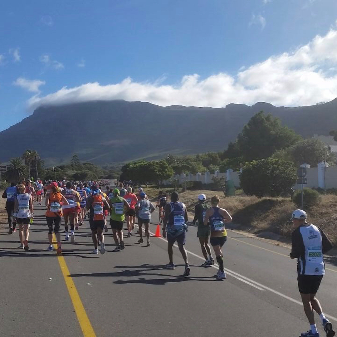 All the action from the Two Oceans Marathon in Cape Town. More pics on the Blog. Pic credits: Happy Feet @jozixtraining @bhoolamoe #running #omtom2018 #twooceansmarathon #capetown #mothercity #run #running #runsa #ultramarathon #runner