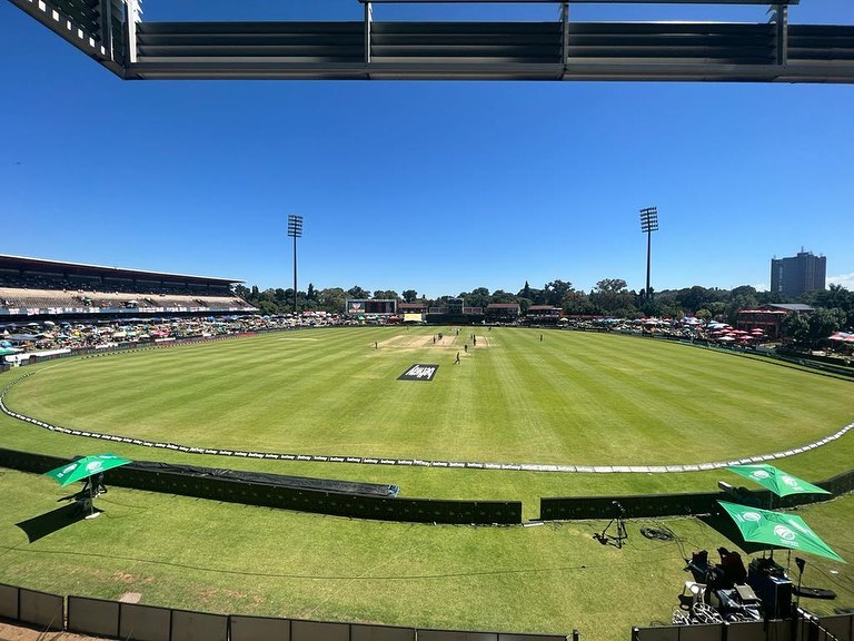 South Africa vs England at the Mangaung Oval. Bawooma as my grandfather used to say scores a century. As SA won by 5 wickets. Well done Temba but I still say I’m T20 format he should have been dropped. He is suited for this form of the game. In the end important win for Proteas. Our man on the scene was @ebrahimlambat #proteas #savsengland #southafrica #bloemfontein #mangaungoval