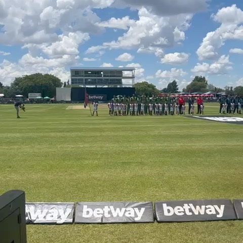 England beat South Africa by 59 runs in the third ODI at Kimberly Oval. Our man on the scene @ebrahimlambat #proteas #england #southafrica #southafricavsengland #sacricket #barmyarmy #kimberley #kimberleyoval