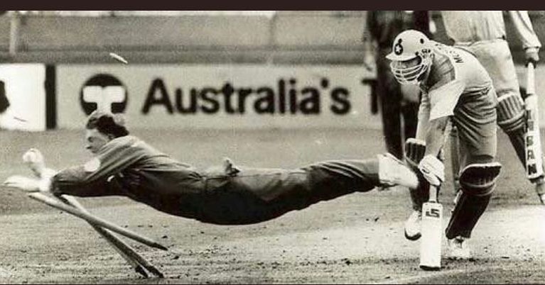 Did you know this happened 31 years ago. Complete the Caption? ️. And Jonty Rhodes has……#rhodes #jontyrhodes #jontyrunout #cricketworldcup92 #savspakistan #inzamam