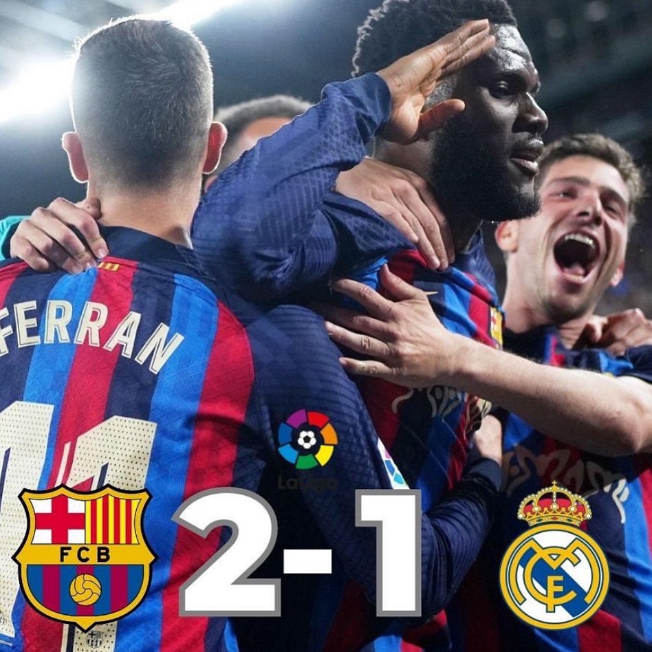 Barcelona 2 Real Madrid 1. It’s Barca that won the battle and are well on course for the La Liga Title. Franck Kessie scoring in stoppage time to give the Catalans the win. Well done Barcelona #elclassico #barcelonavsrealmadrid #franckkessie