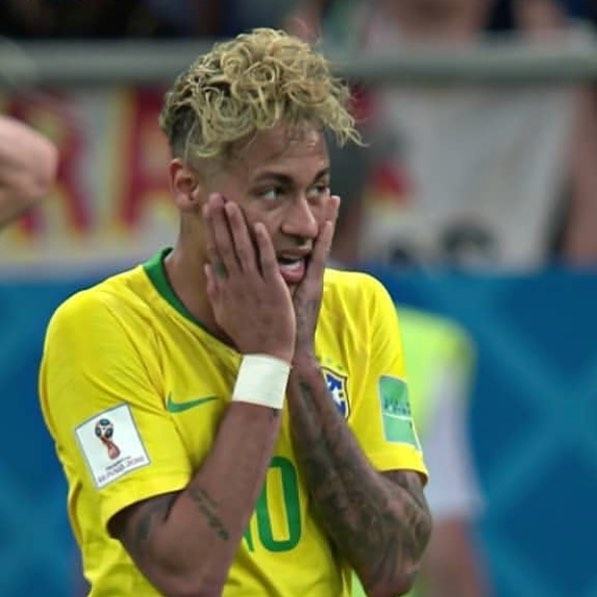 Brazil 🇧🇷 1 Switzerland 🇨🇭 1. Just had a chat to Brazeeeewl Man @yusufbhamjee and have to Agree that Titi is negative. Firminho on the bench for so long and who the hell is Renato Augusto. What bout Douglas Costa. Your thoughts on the Game #brazilvsswitzerland