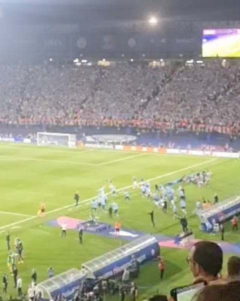 More action from Istanbul at the Champions League final by 0018 Lads on the Ground#mancityvsintermilan