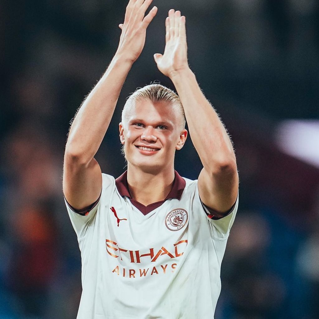 Half man half Meeecheene and Fantasy Captain. Haaland fires Man City to a 3-0 win as the EPL kicks off. What a feeling. Is it Citehs to lose #epl #mancity #haaland #mancityvsburnley