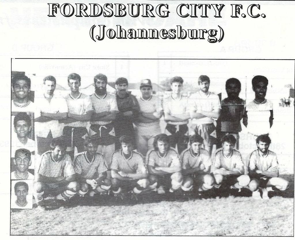 Fordsburg City FC. Warra Thing. Asl Noo Wakath ( Back in the day). UBG is back and so is the 0018 Legends Project. Name the players in the comments section#0018LegendsProject #soccer #sasoccer #sasoccerhistory #fordsburgcity #fordsburg #jhb #saindiancommunity