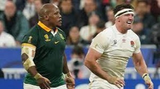 England's Tom Curry accuses South African hooker Bongi Mbonambi of racist slur in the semi. What do we make of this? If found Guilty will Bongi miss the final. Die Bokke praat Afrikans. Miskien Bongi het gese daar by die buite kant, ag jammer dir engelse kant,die manne vat die wit klere dra. Comon England.....Common England. Dont take the loss out on our guy. Well What do the readers make of it#rugby #sarugby #BongiMbonambi #bongimbonambiracialslur #englandvsspringboks #rugbyworldcup #bokke #bokfans #southafrica